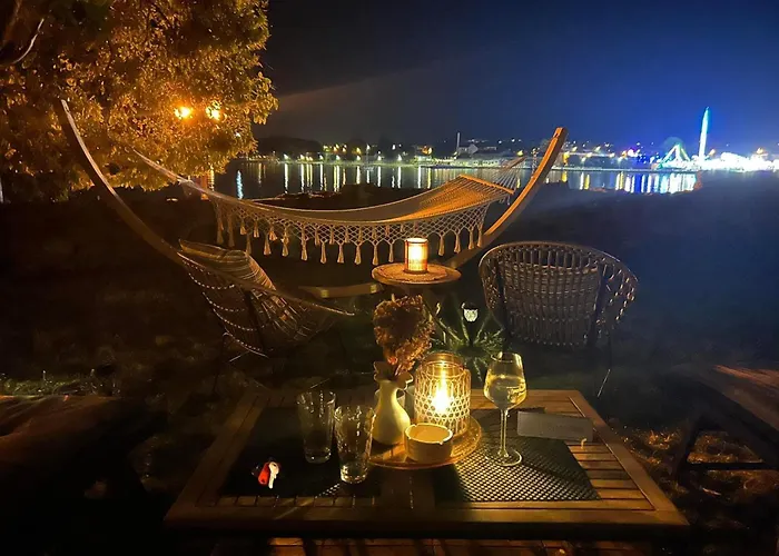 Exclusive Seafront Bacchus Apartment