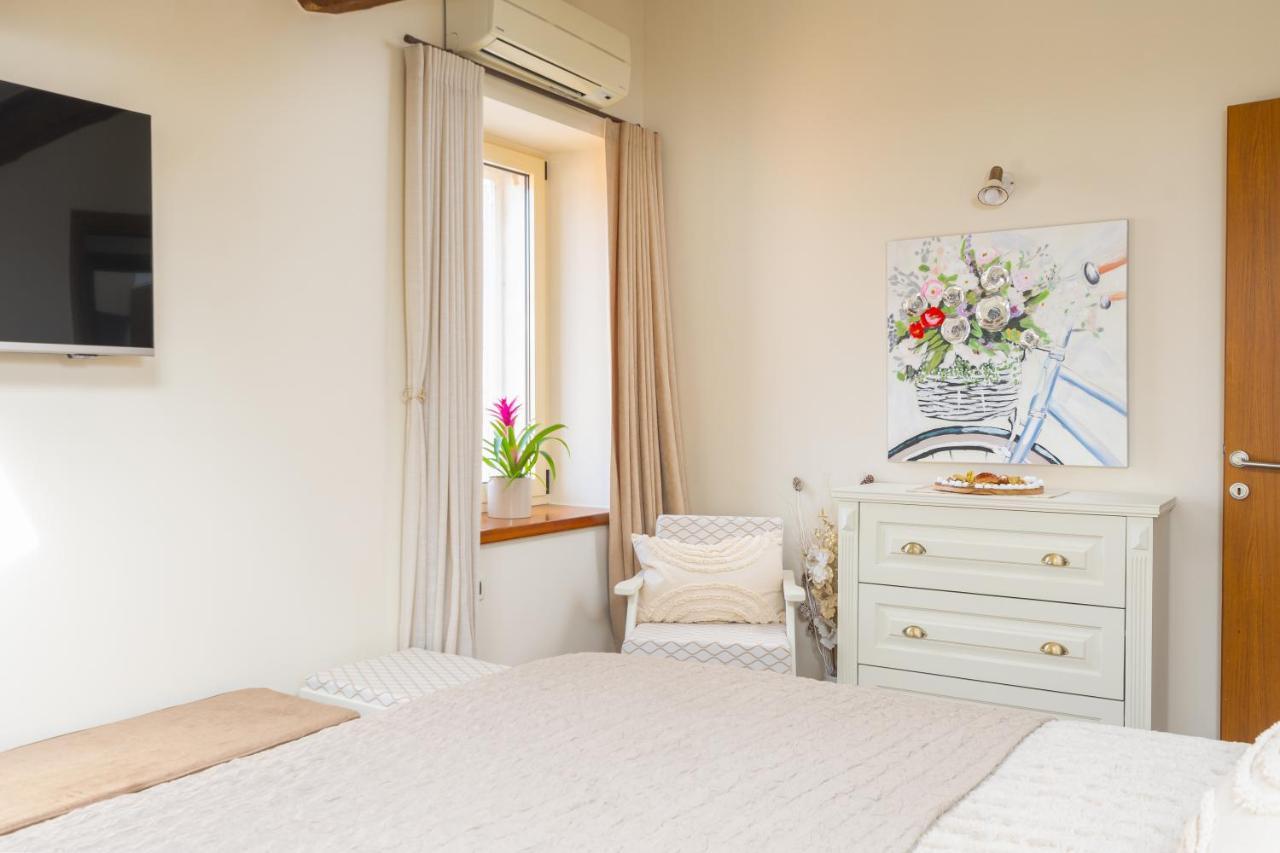 Exclusive Seafront Bacchus * Poreč