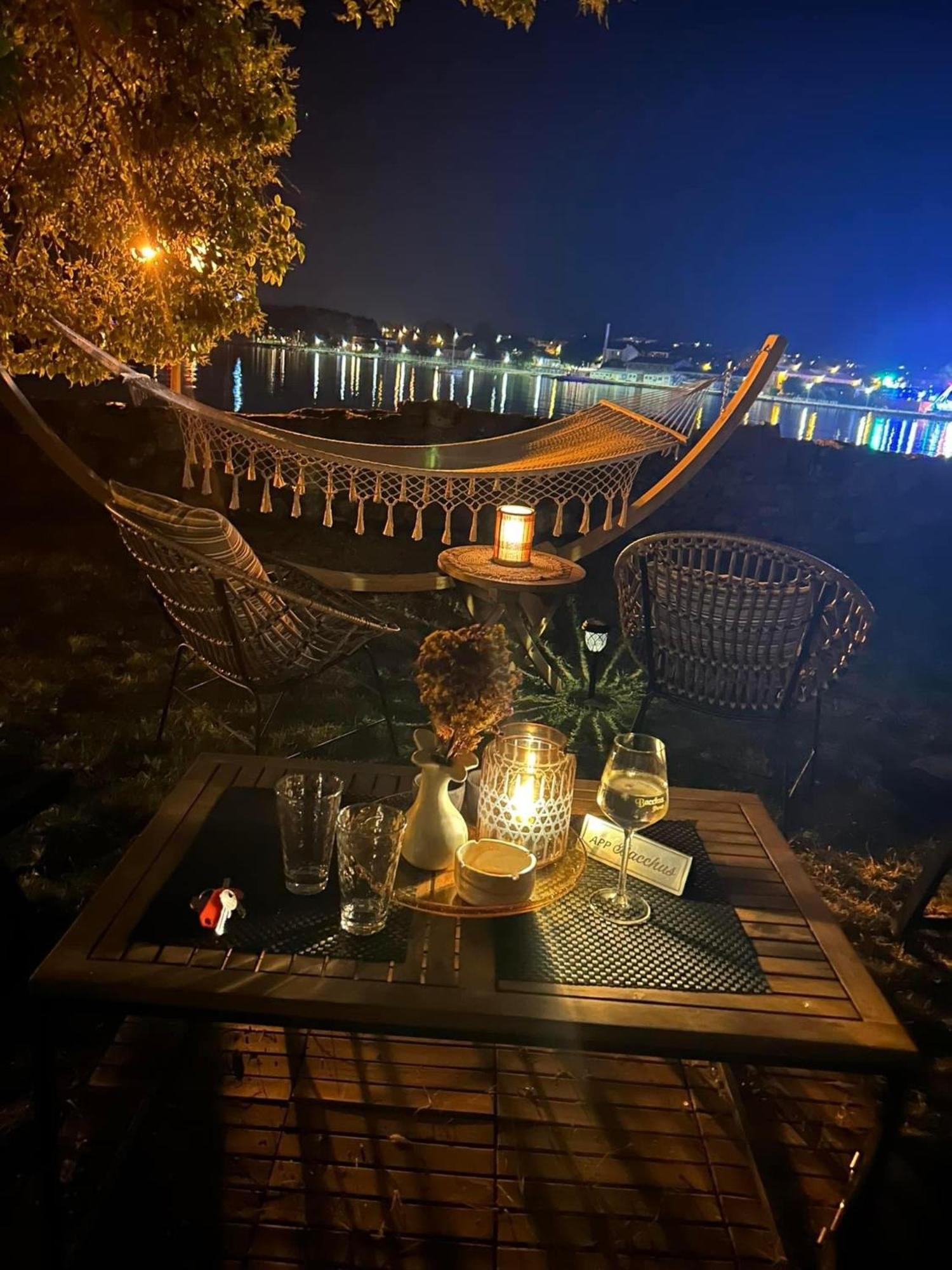 Exclusive Seafront Bacchus *