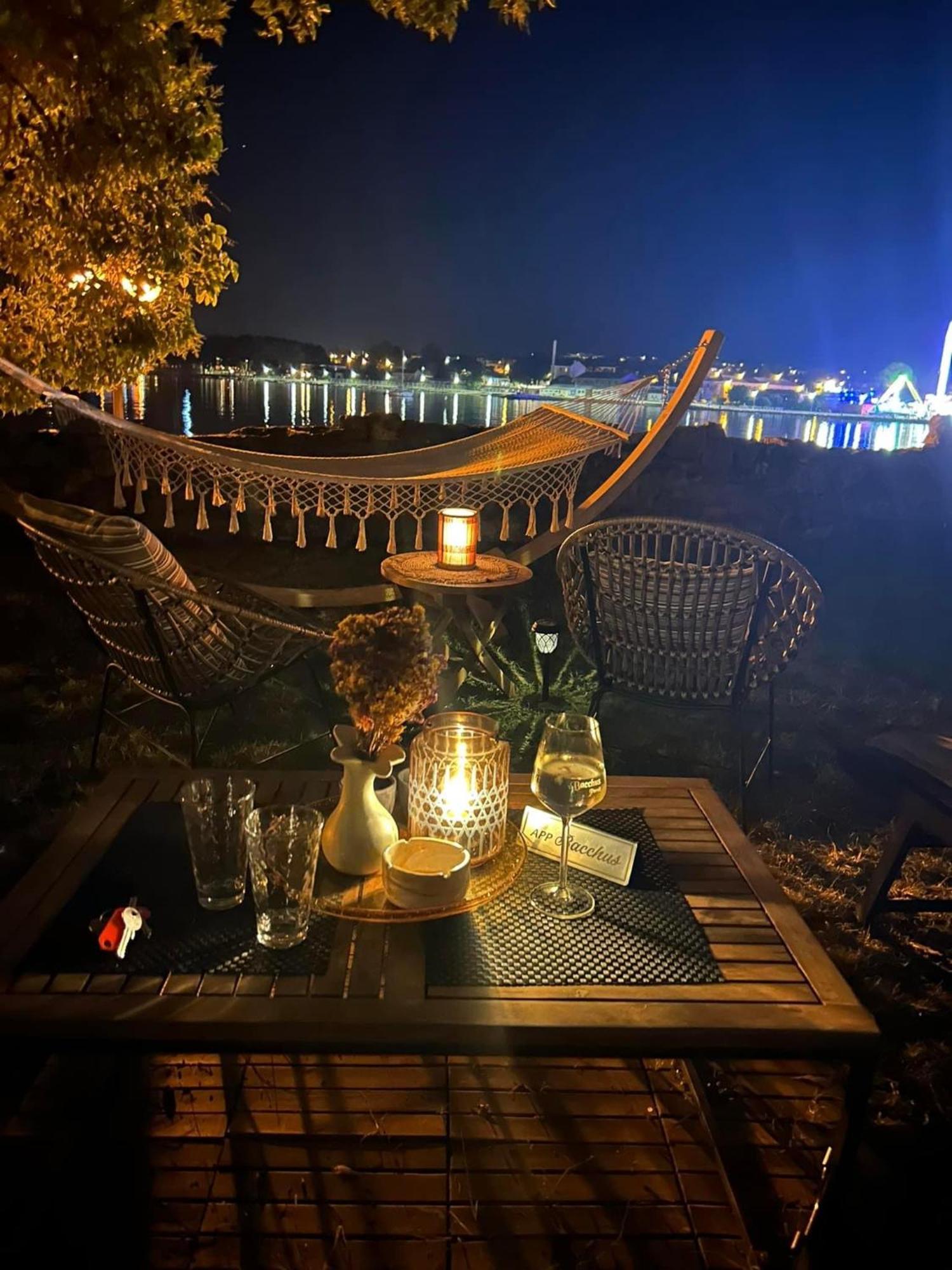 Exclusive Seafront Bacchus Appartement